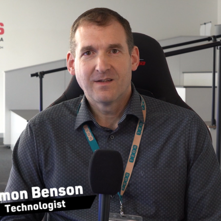 Thumbnail Simon Benson